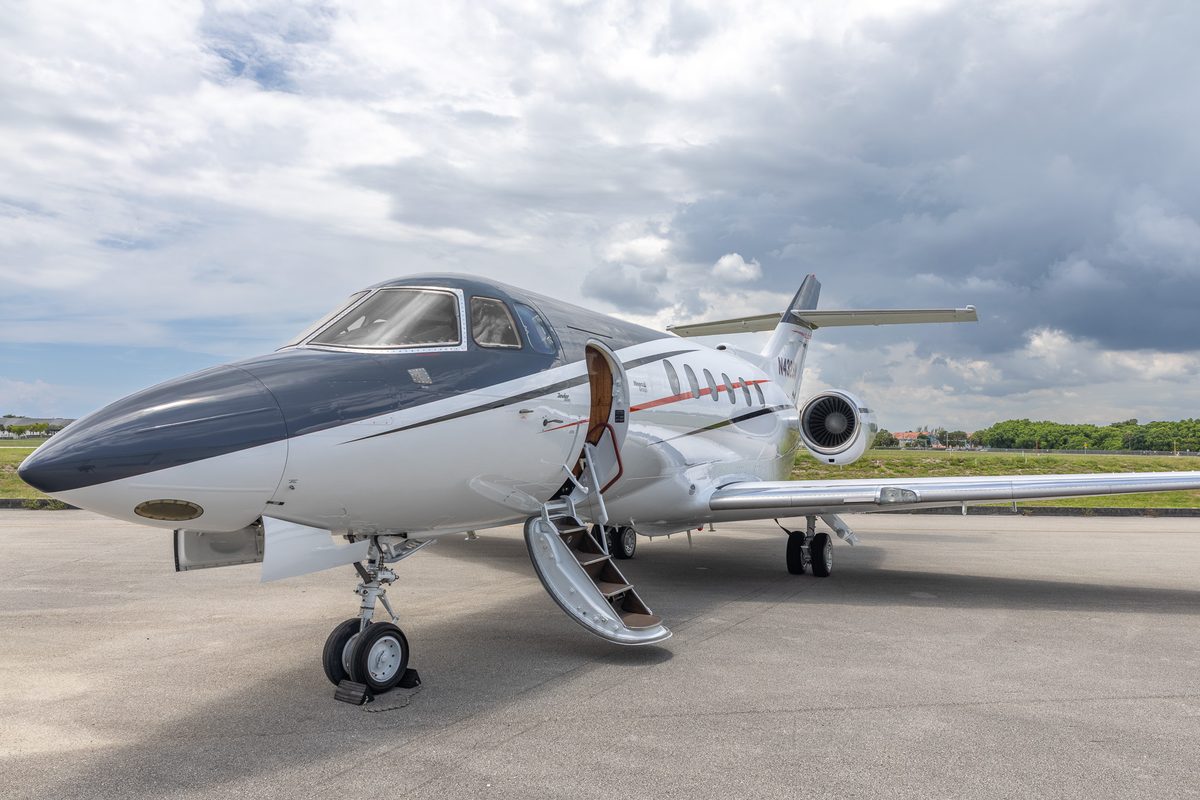 Starboard quarter N432SM