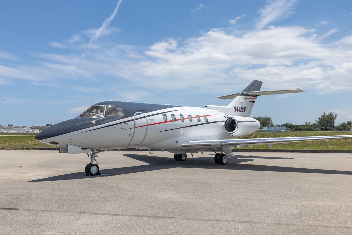 Three-quarter N432SM