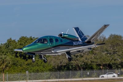 Cirrus Vision Jet SF50 N234AT