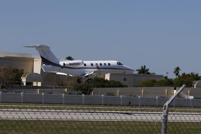 Embraer Phenom 300 N483QS
