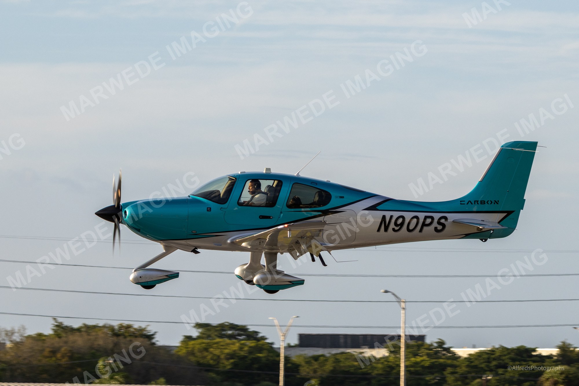 Cirrus SR22T N90PS photographed at KBCT on 2025-02-16