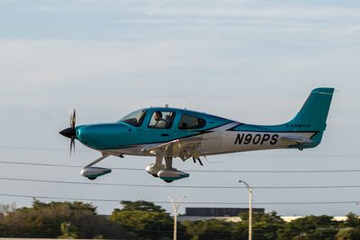 Cirrus SR22T N90PS